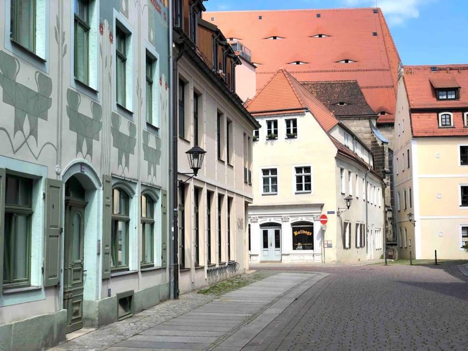 Modernes Studio Im Herzen Pirnas Exterior photo